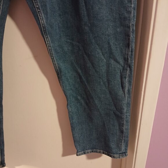 Gap Women's Cheeky Straight High Rise Medium Rinse Jean SZ 34/18 NWT - Picture 2 of 9